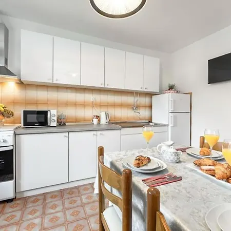 Aspalathos Apartamento
